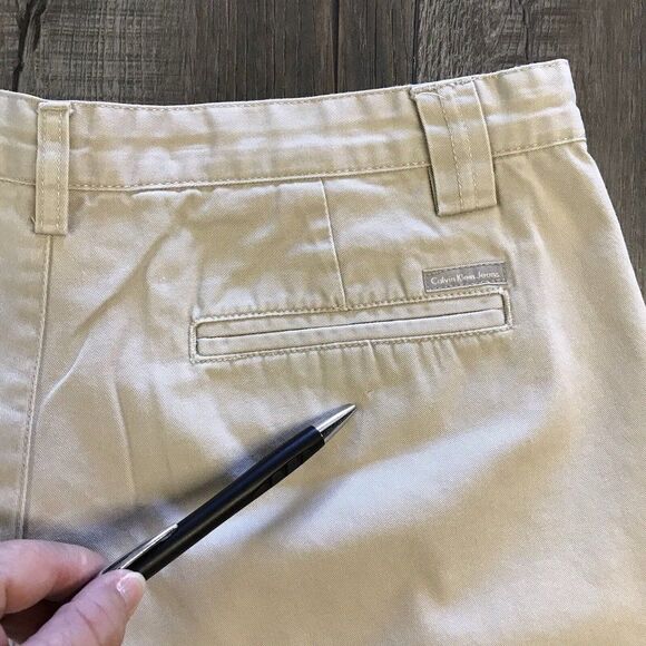 Calvin Klein Jeans Womens Shorts Khaki Beige Chino Flat Front Slash Pocket Sz 14 - Picture 11 of 12